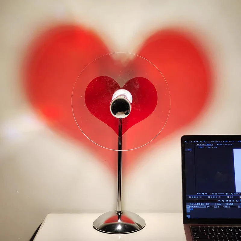 Dekorativ LED Lampe med Hjertebelysning | HeartGlow