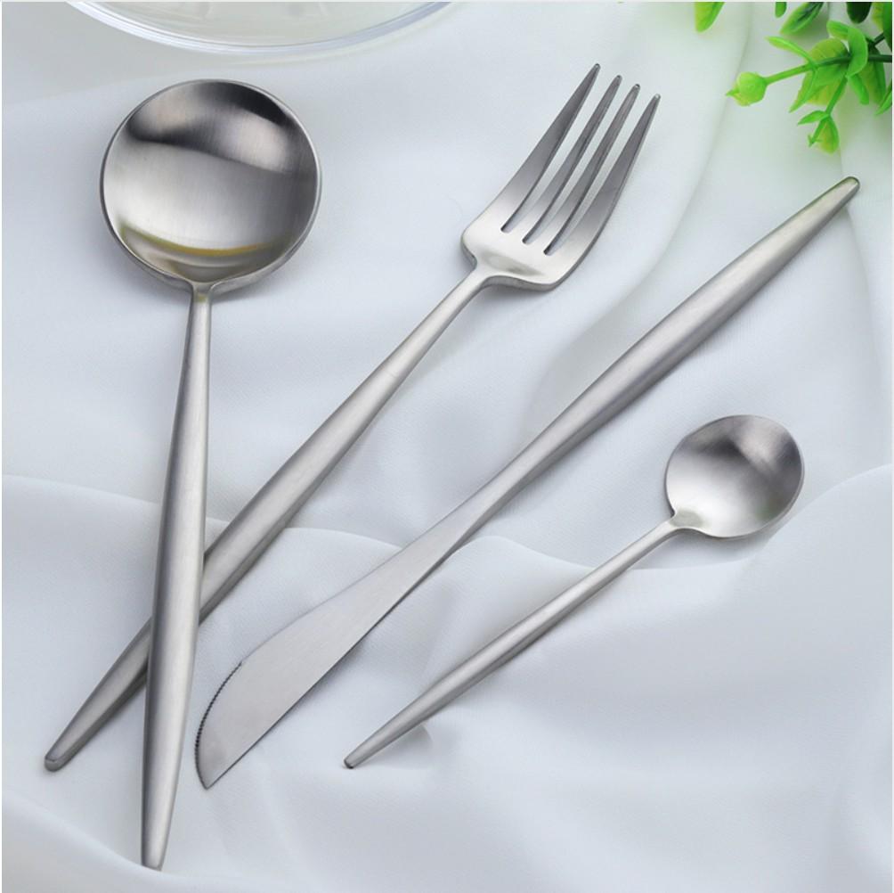 Moderne Bestiksæt – Elegant og Holdbart | LuxeCutlery