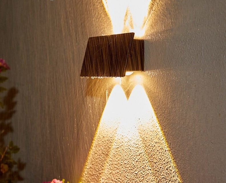 Moderne Solarlampe til Udendørs Brug | SolarGlow-3
