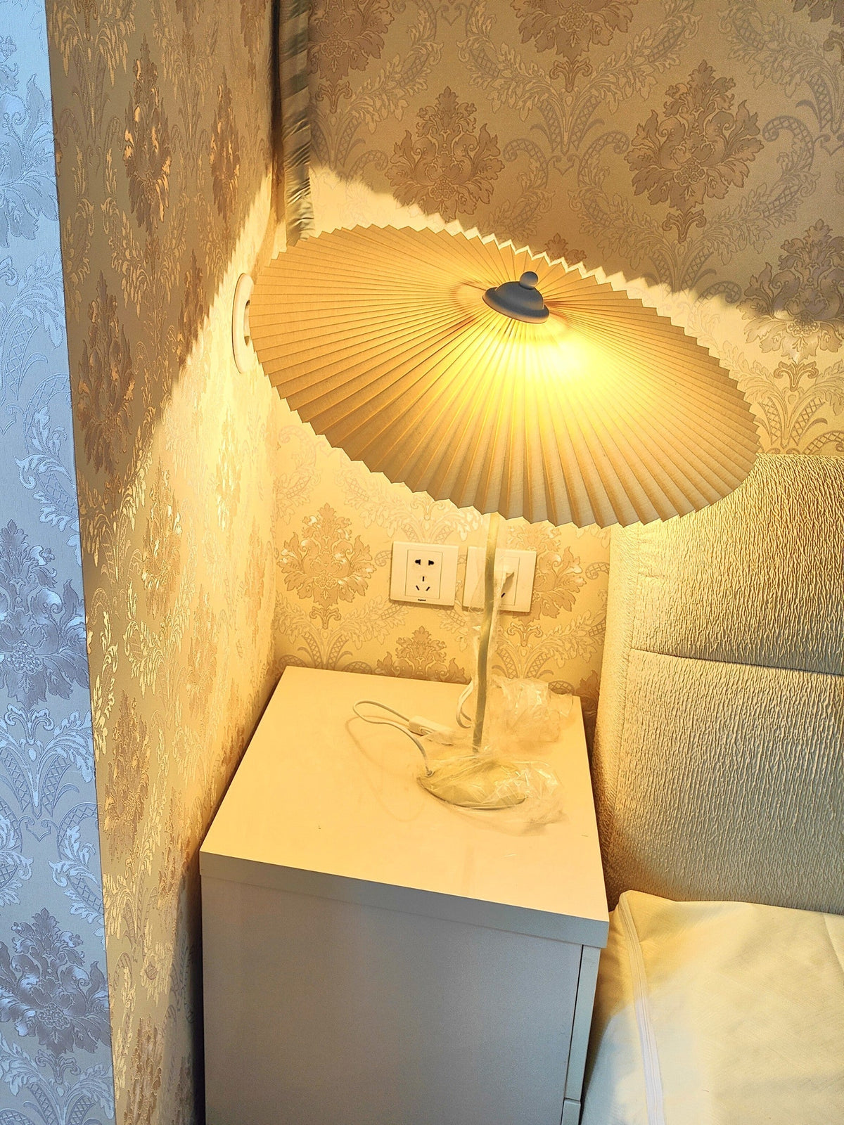Moderne Snoet Bordlampe | TwistElegance