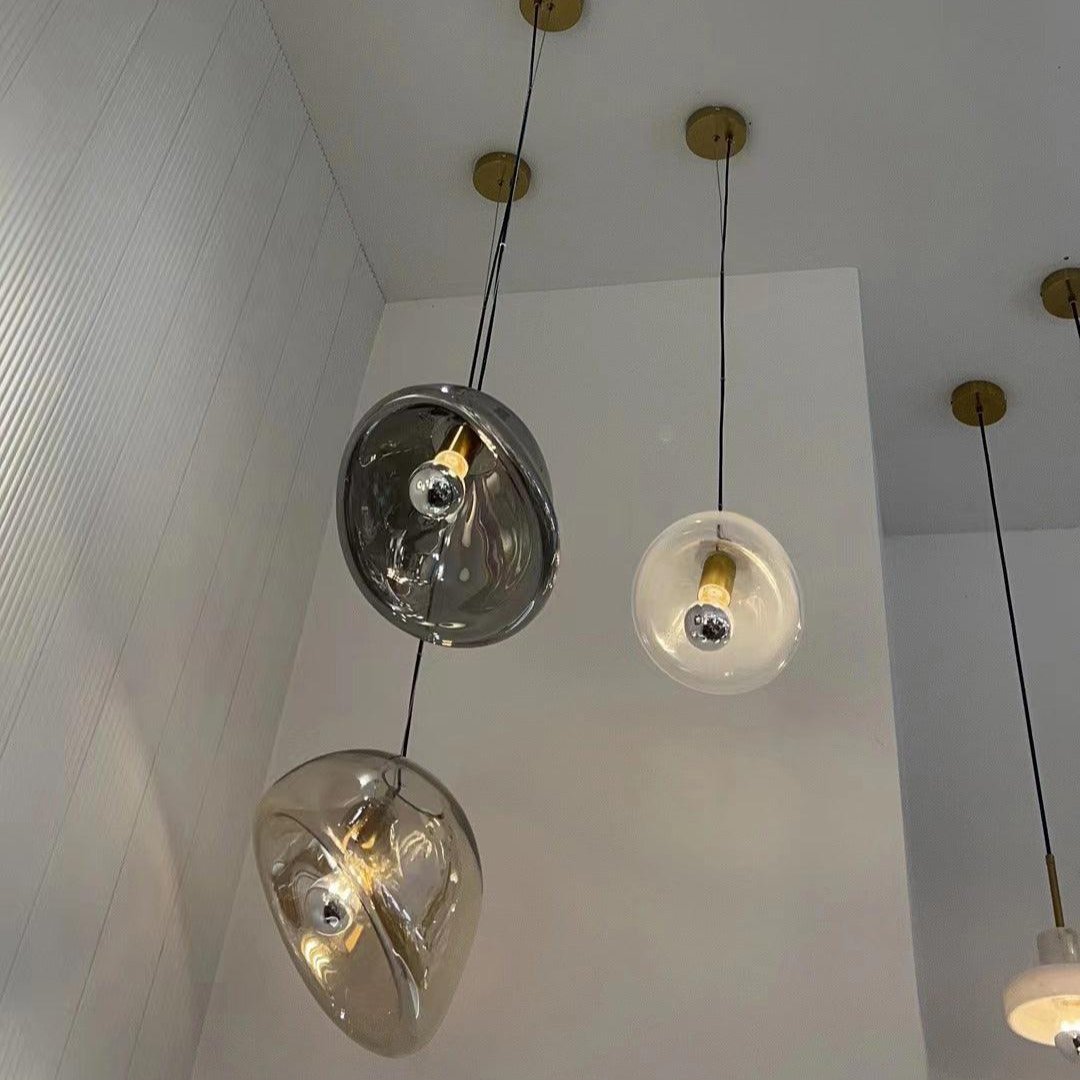 AquaGlow - Elegant Hængende Vanddråbe Lampe