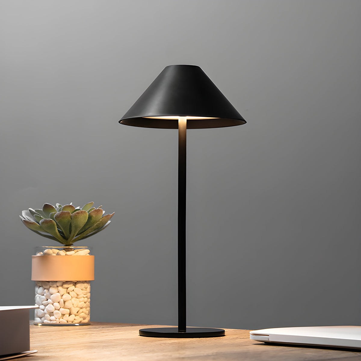 Trådløs Bordlampe – Til Indendørs og Udendørs Brug | VersaGlow