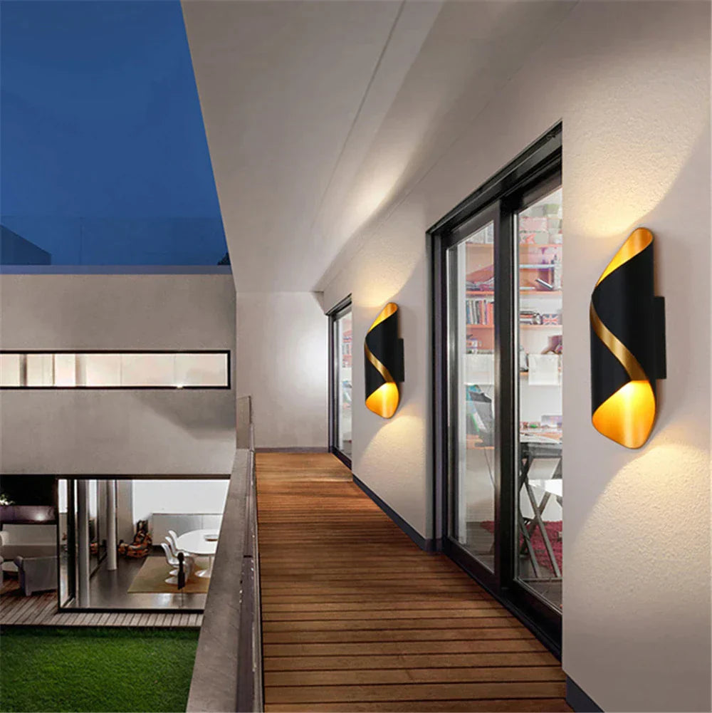 Elegant LED Væglampe | GlowLine