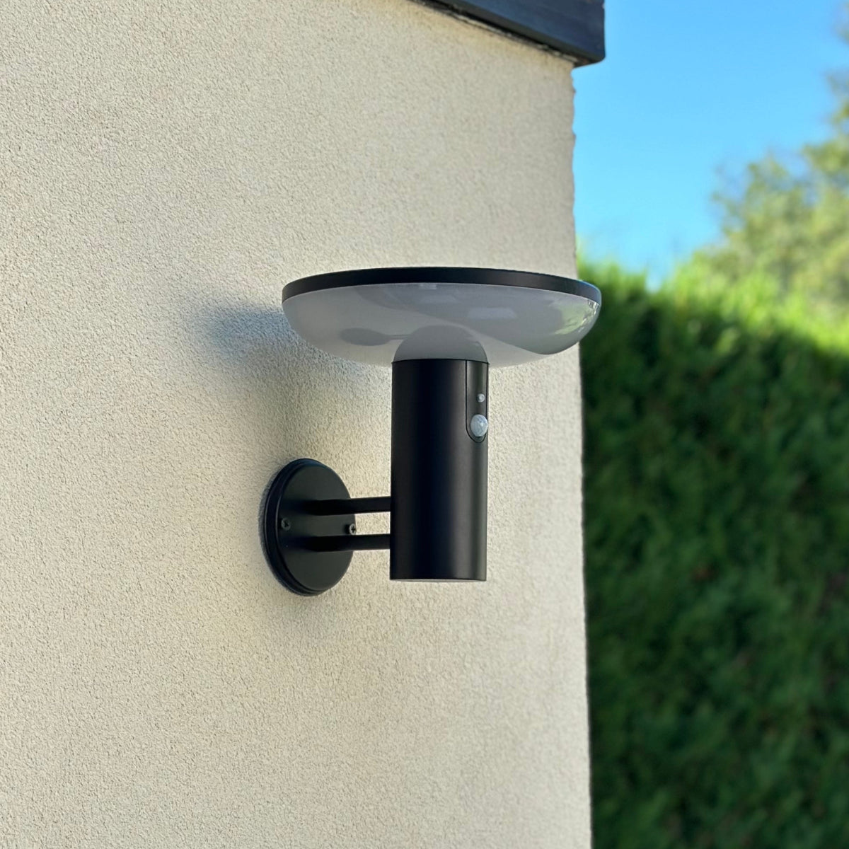 Intelligent Solarlampe til Væg med Bevægelsessensor og Tre Belysningsindstillinger-6