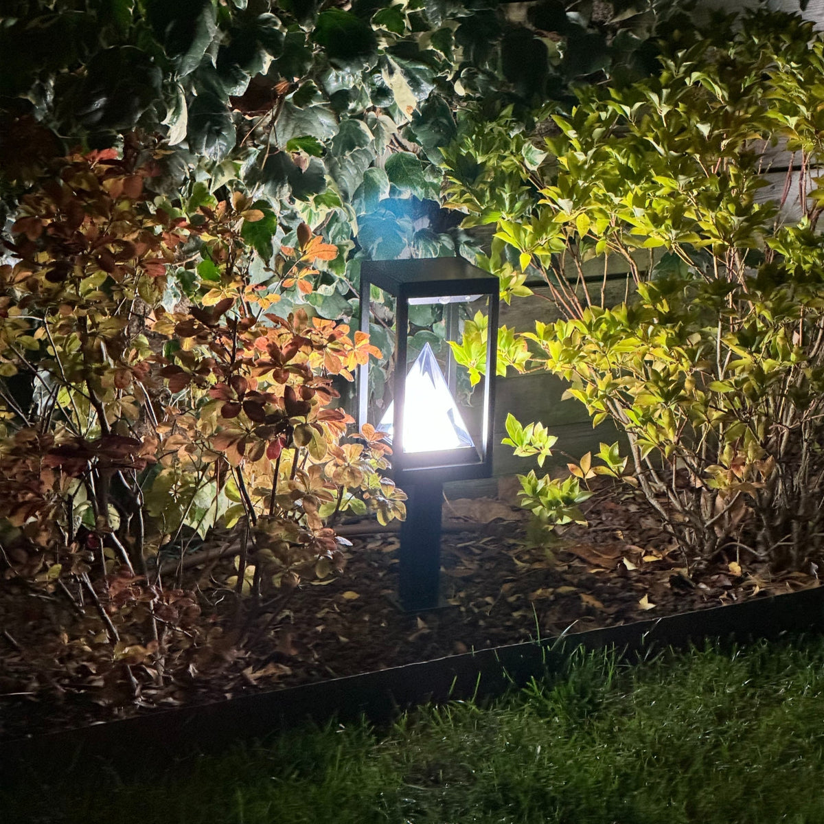 Solarlampe med Monokristallin Solcelle og Bevægelsesdetektor til Udendørs Belysning-1