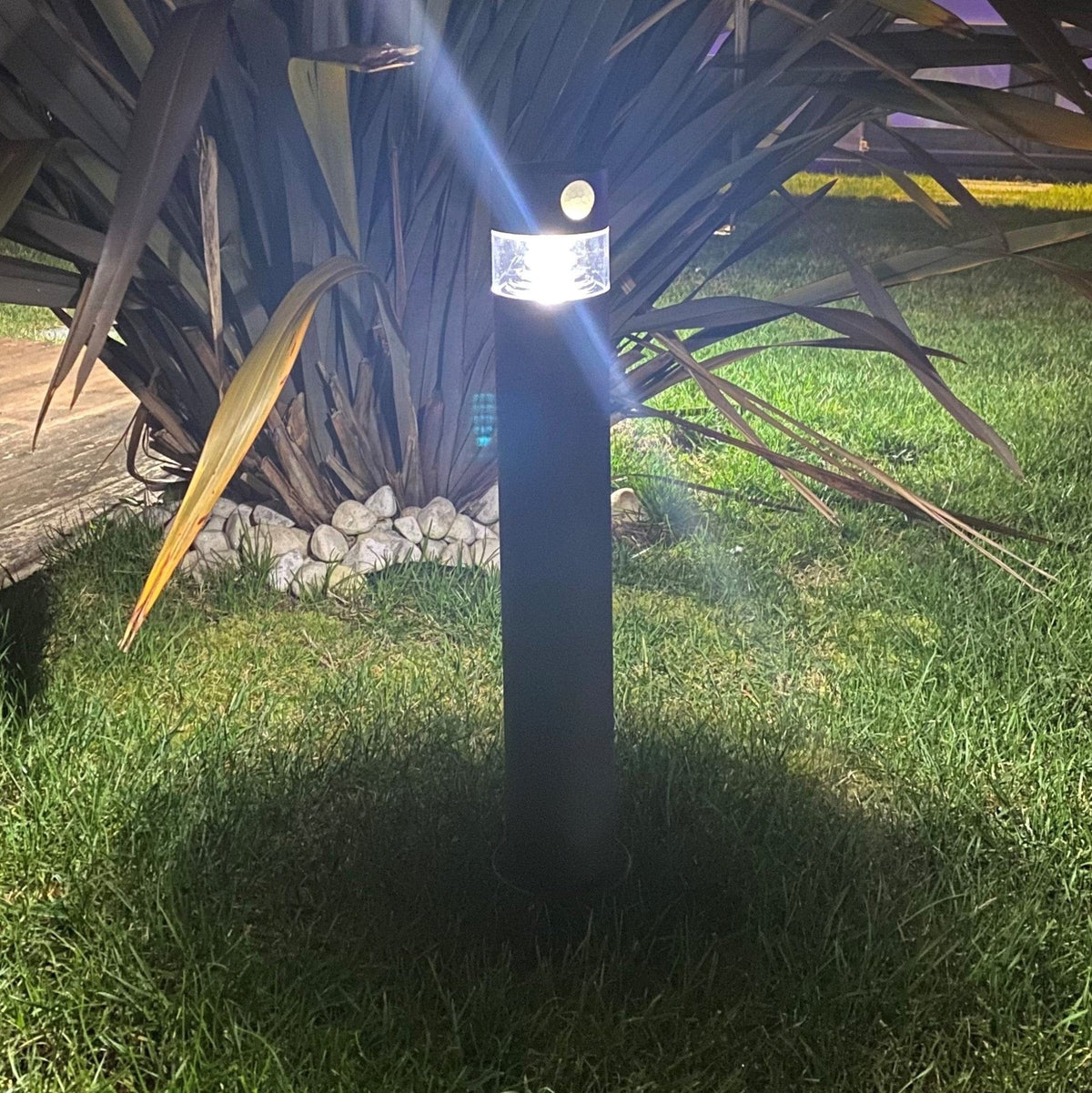 Solarlampe Med Bevægelsessensor I Rustfrit Stål Til Udendørs Brug-1