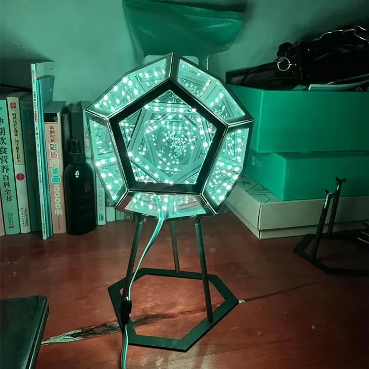 Uendelig Farveskiftende LED-Lampe | InfinityGlow