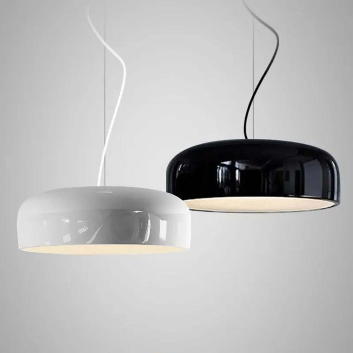 Sophistikeret Sort Loftlampe | NoirElegance