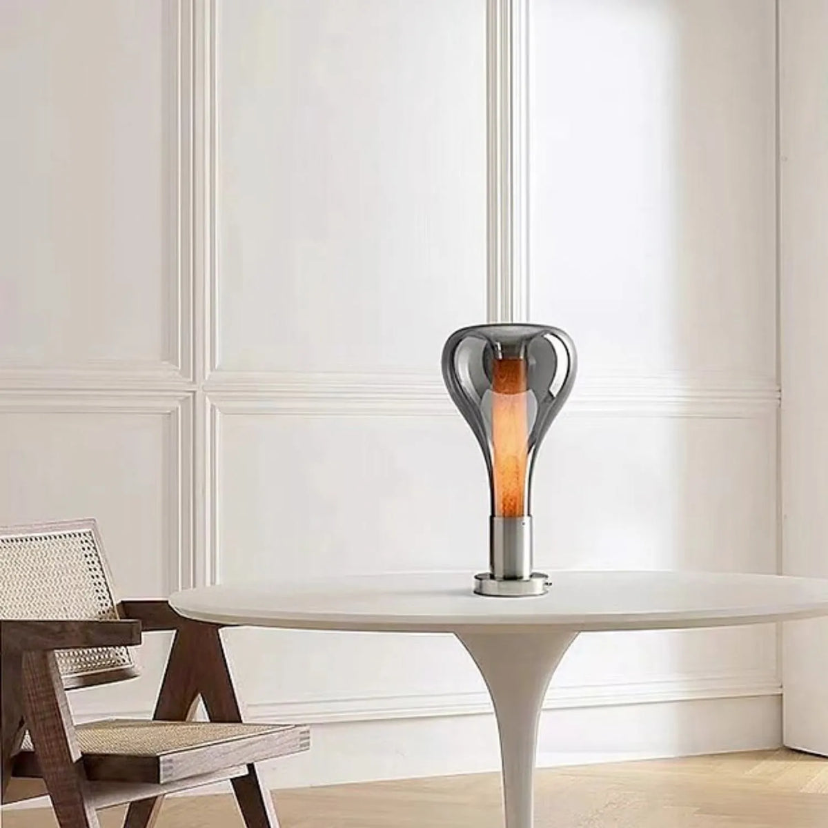 Designer Bordlampe med Trækerne | WoodCore Elegance