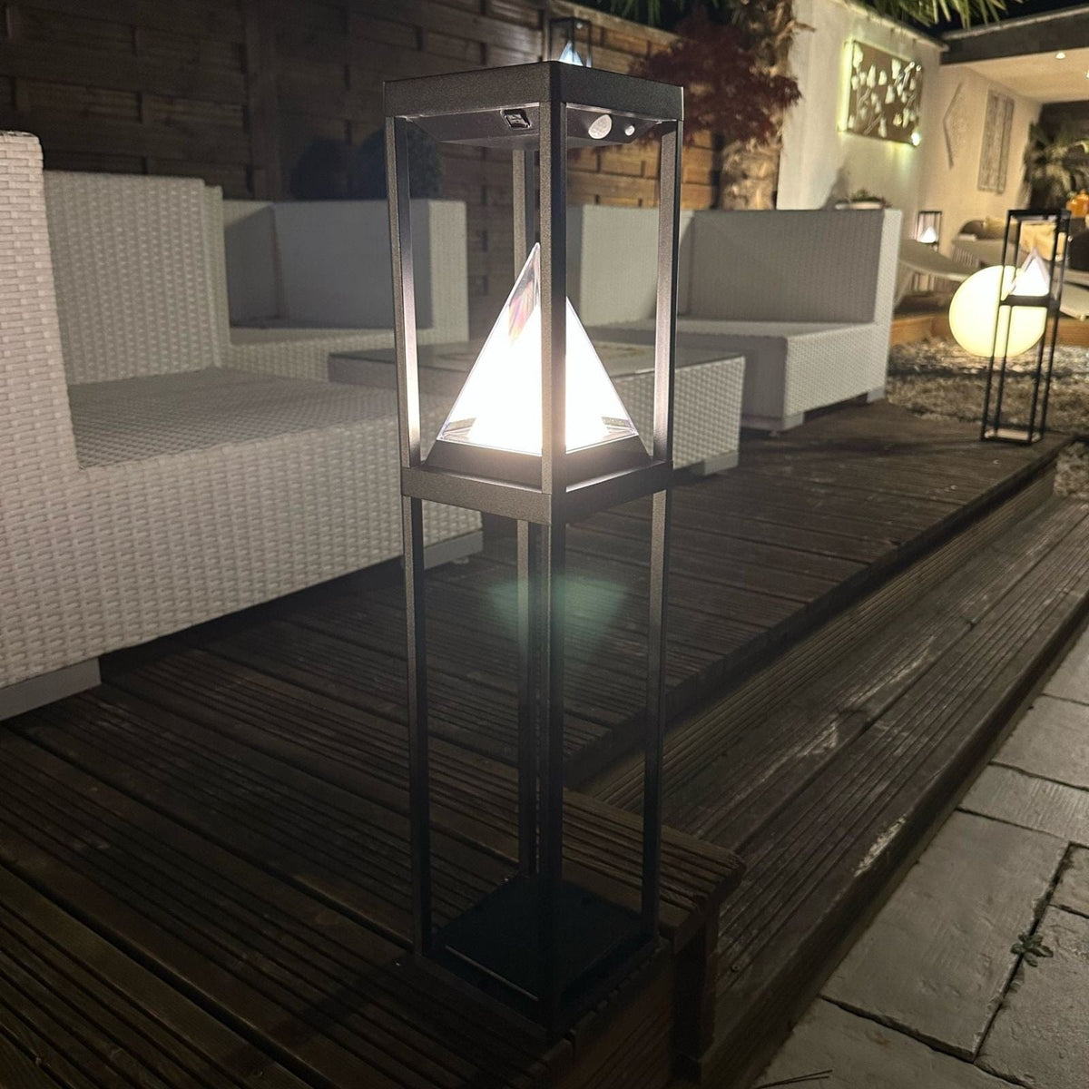 Solarlampe med Bevægelsessensor og 600 Lumen Lysstyrke til Udendørsbrug-2