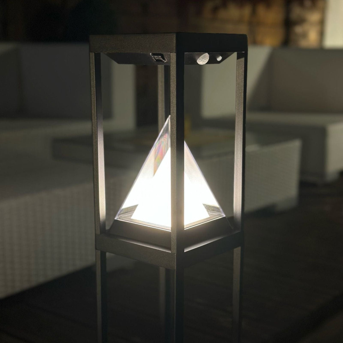 Solarlampe med Bevægelsessensor og 600 Lumen Lysstyrke til Udendørsbrug-4