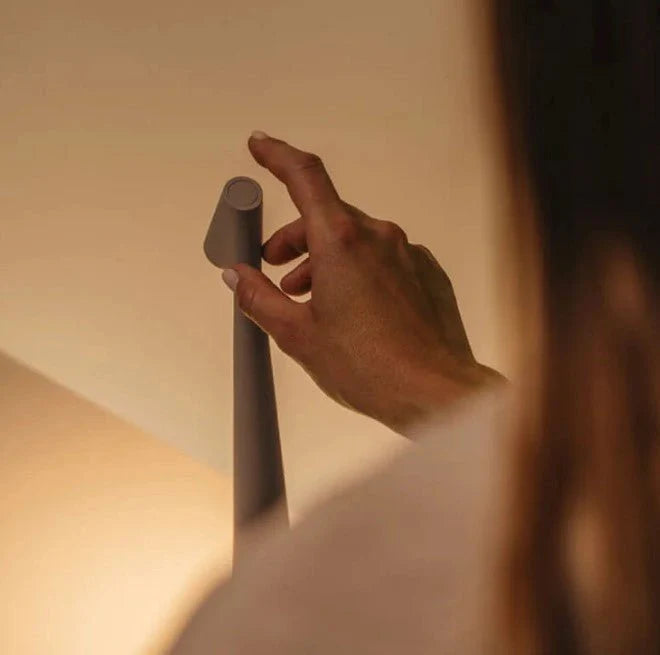 Nordic minimalistisk design stemningslampe | Trådløs | LED | Læselampe | Middagslampe
