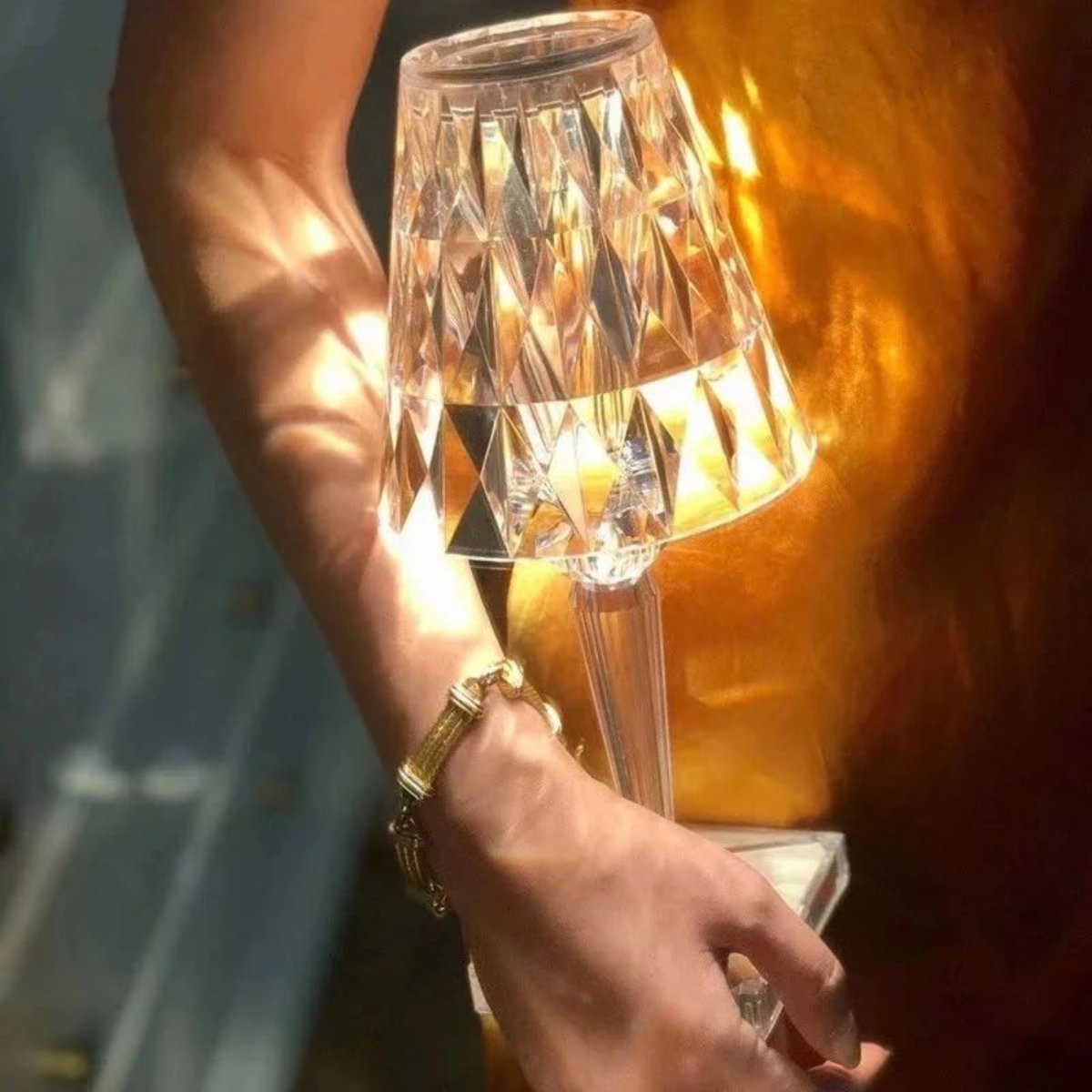 Glitrende Krystal Bordlampe – Elegant og Moderne | CrystalLuxe