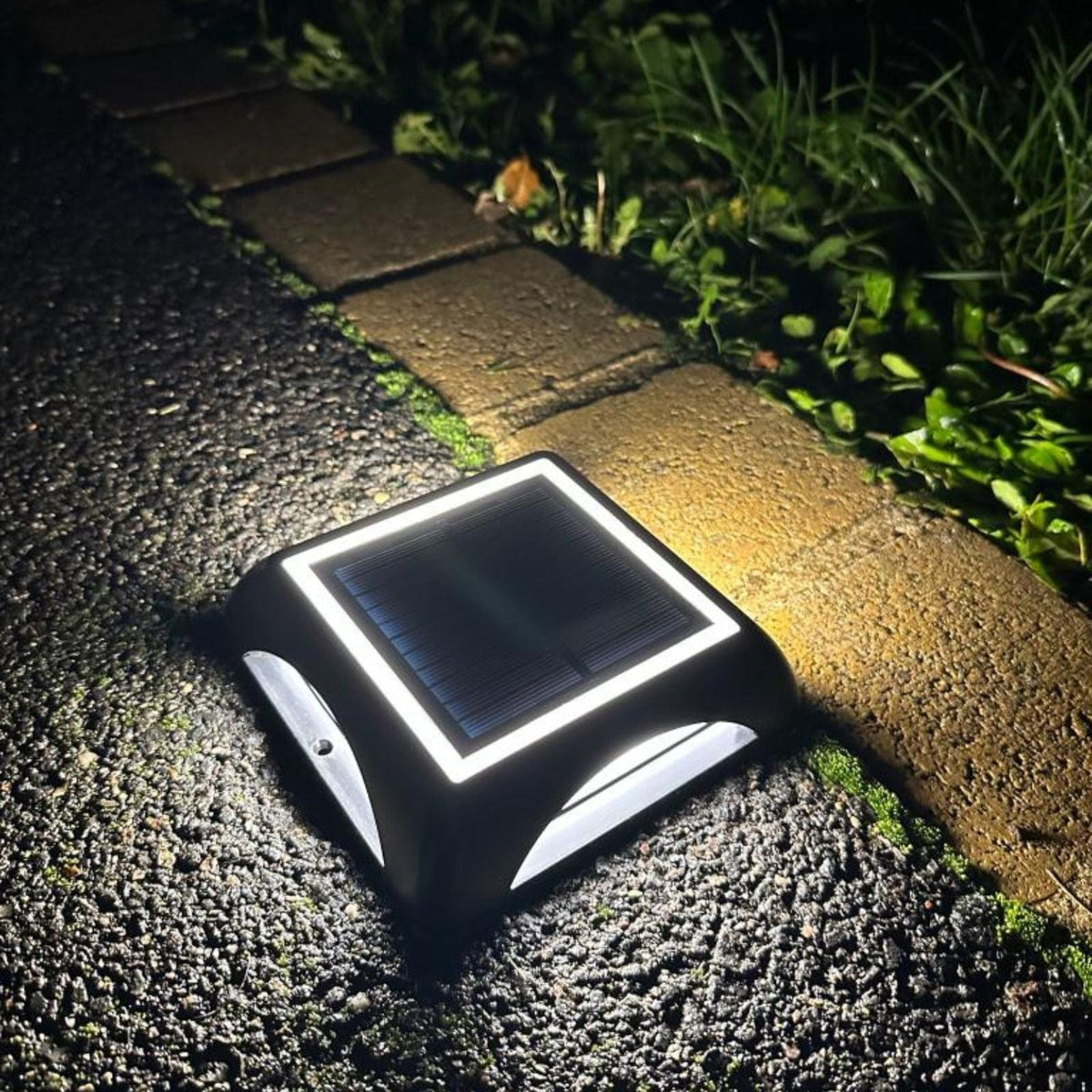 Solarlampe til Belægning med Justerbar Lysstyrke og IP65 Beskyttelse-1