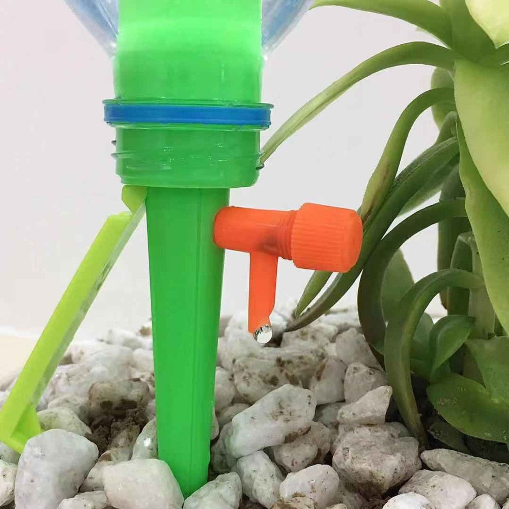 Automatisk Vandingssystem til Planter med Flaskeadapter til Indendørs og Udendørs Brug-5