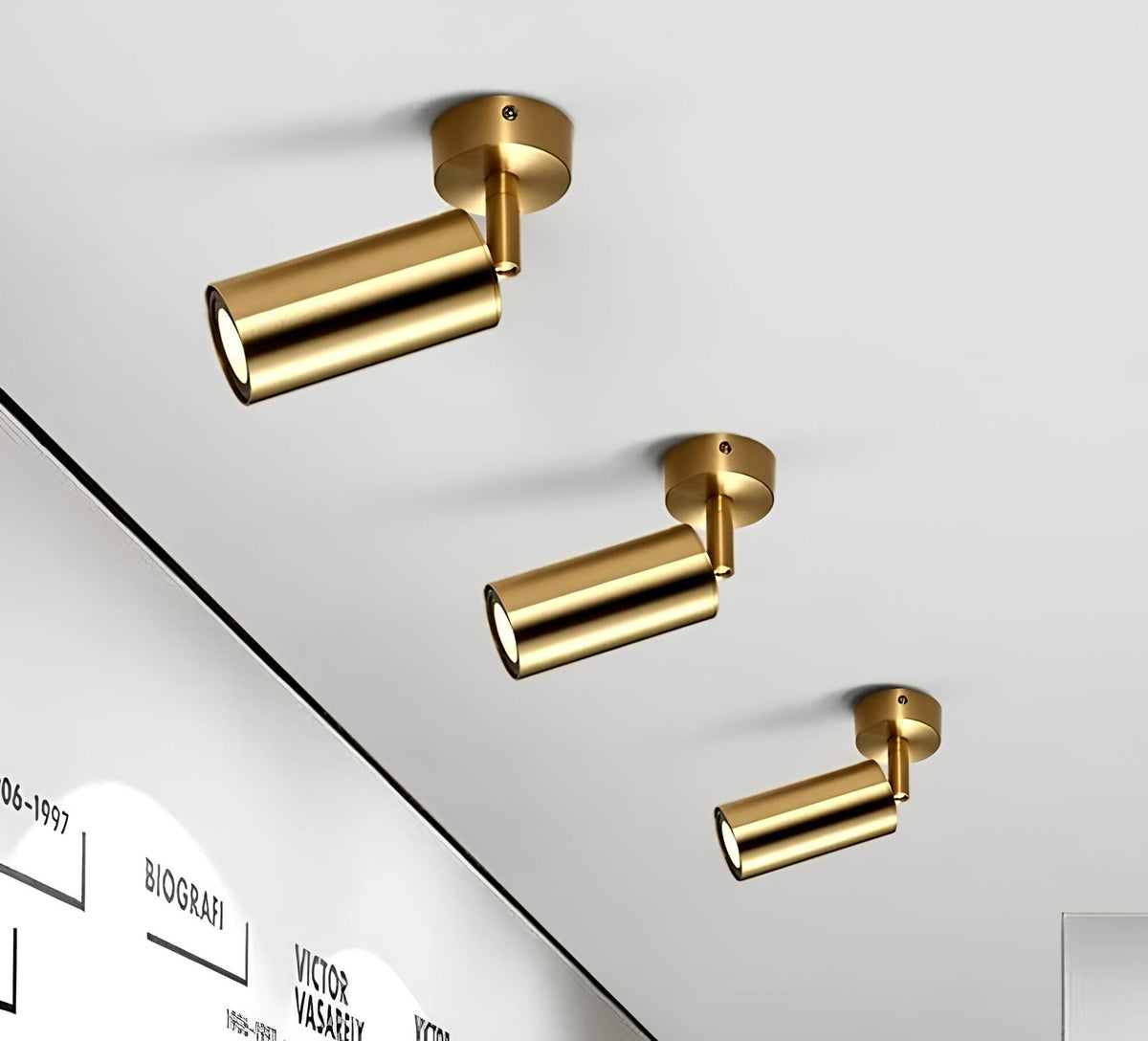 Sofistikeret Hængende Loftlampe | GoldenGlow